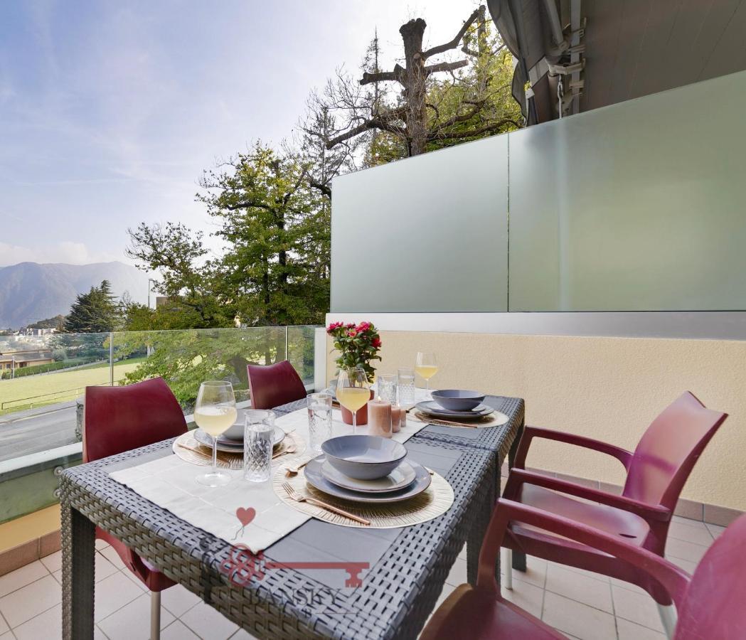 'Cuore Di Rose' Parking - Welcome Set, Netflix, For 4 Persons -By Easylife Swiss 盧加諾 外观 照片